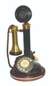 Telephone with a separate mouthpiece