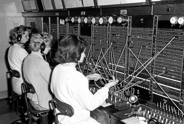 Telephone calls operator