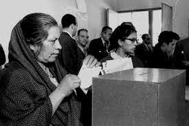 Las mujeres empiezan a participar en el voto de manera local