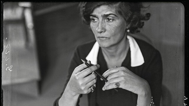 GABRIELLE CHANEL (COCO)  (1883-1917)