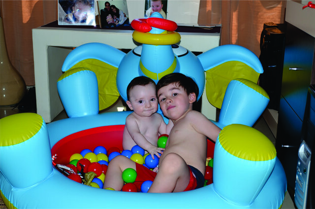 Mi primera navidad con mi hermano