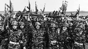 1967 Israel derrota Egipto ,Siria,Jordania en la guerra de los seis días la cumbre de Glassboro plantea la detente para disminuir las tensiones entre las superpotencias