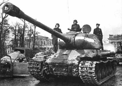 Nõukogude tankid sisenesid Tallinna