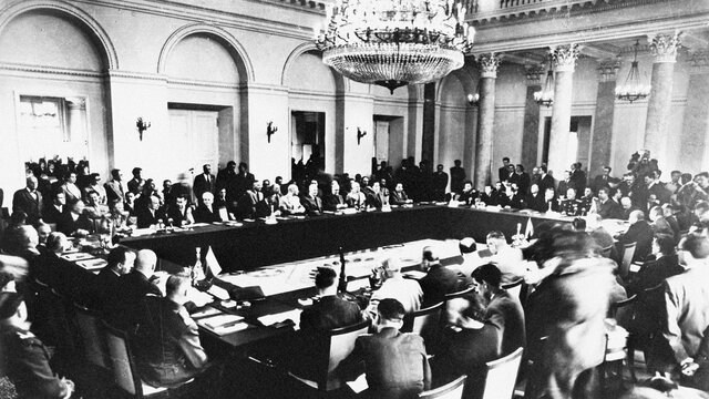 Firma Pacto de Varsovia.