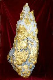 The largest piece of gold-bearing material