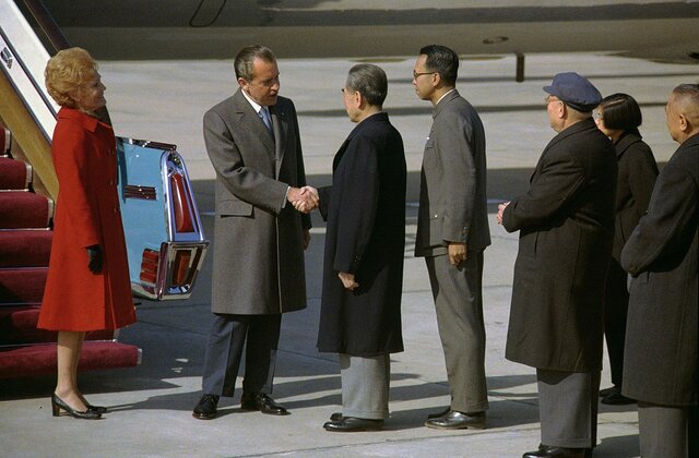 Nixon goes to China