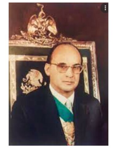 DEC 1, 1970 Luis Echeverría asume la presidencia de México