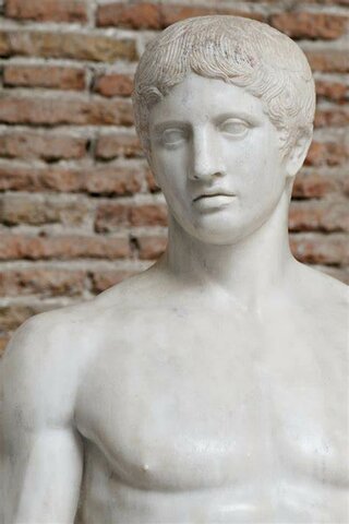 La statuaria prima del Doriforo