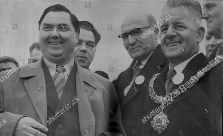 1953= Cambio de gobernantes y la guerra de Coreas