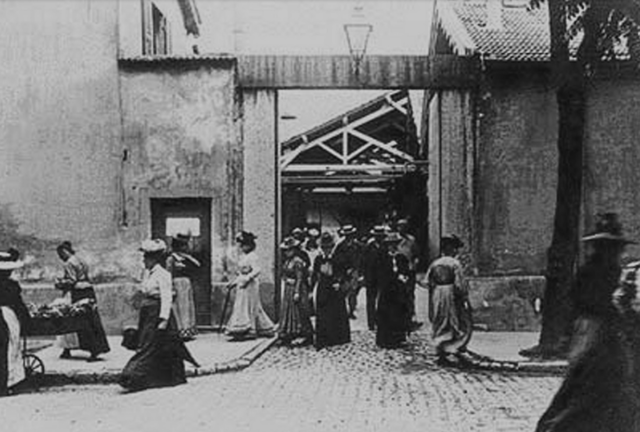 Il Cinematografo dei Fratelli Lumiere.