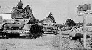 LA OFENSIVA DEL EJE: "GUERRA RELÁMPAGO"