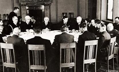 CONFERENCIA DE YALTA