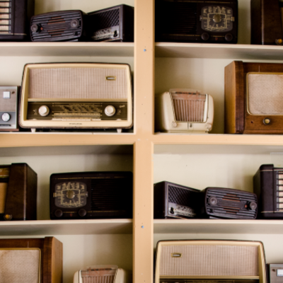 Timeline: Creación de la radio