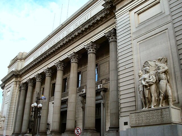 Estatización del Banco República