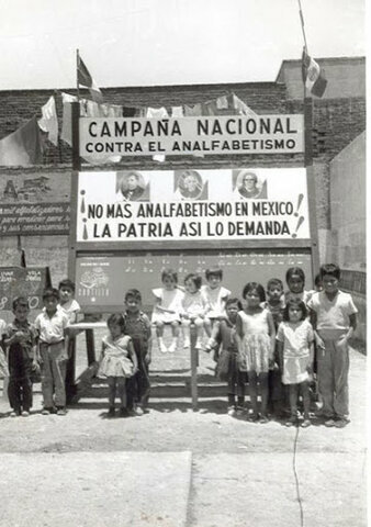 Durante todo el sexenio del Presidente Adolfo López Mateos (1 de diciembre de 1958 a 30 de noviembre de 1964).Su primera actividad consistió en organizar y lanzar la Campaña Contra el Analfabetismo.