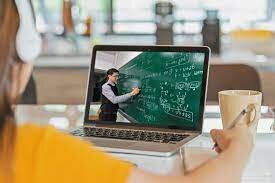 LA EDUCAIÒN A DISTACIA