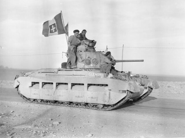 Italia invade Egipto