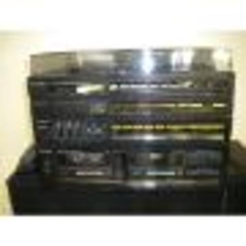 El equipo de música.