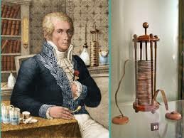 Alessandro Volta fabricó la primera pila eléctrica y se le denominó en su honor "Voltio" a la unidad para medir tensión eléctrica