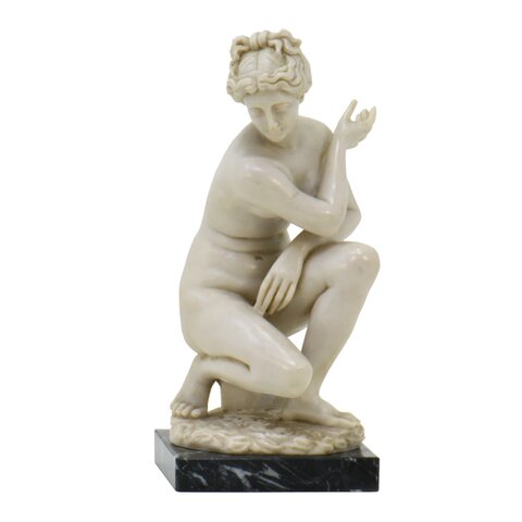 Afrodite accovacciata