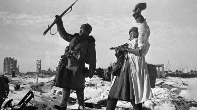 Unió Soviètica derrota a Alemanya en la batalla de Stalingrad.
