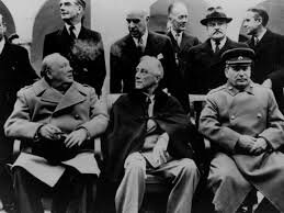 Conferència dels aliats (Anglaterra, EUA, Unió Soviètica) a Yalta (Crimea, Ucraïna).