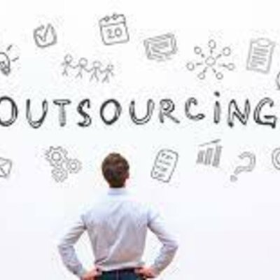 Timeline: HISTORIA OUTSOURCING