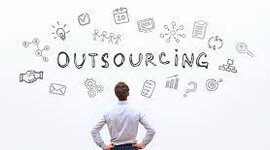 Timeline: HISTORIA OUTSOURCING