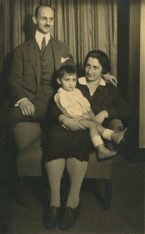 Anne's sister