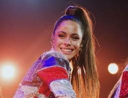 cuantos videos musicales hizo