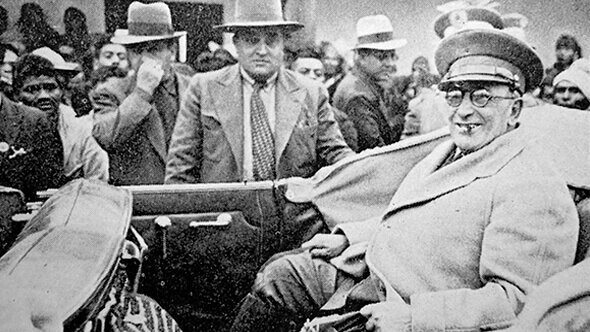 Ubico renuncia a la presidencia