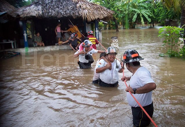 Tormenta Stan acecha Guatemala