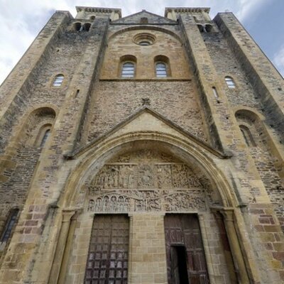 Timeline: Arquitectura medieval (Citlalli Munive Tomas, Estetica ll,Grupo 1251.)