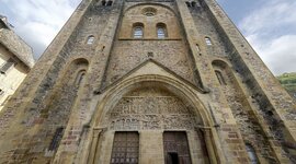 Timeline: Arquitectura medieval (Citlalli Munive Tomas, Estetica ll,Grupo 1251.)