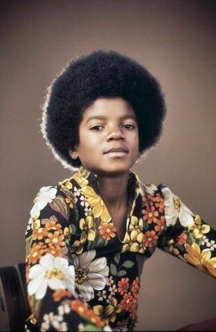 Inicia la seva carrera com a solista