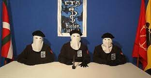 ETA anuncia el cese de la violencia.
