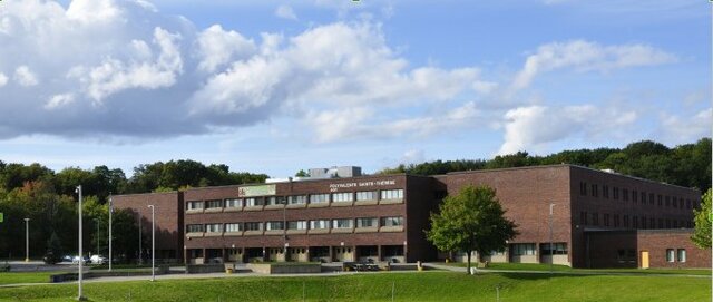 École polyvalente sainte therese