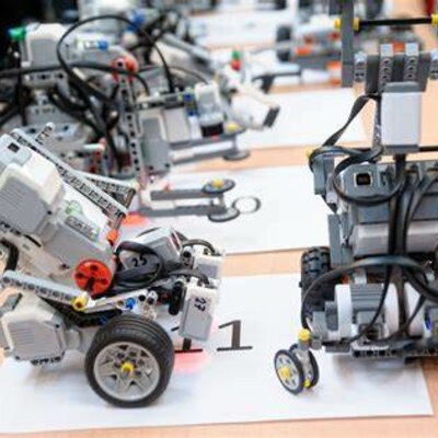 Timeline: frise historique sur la robotique