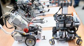 Timeline: frise historique sur la robotique