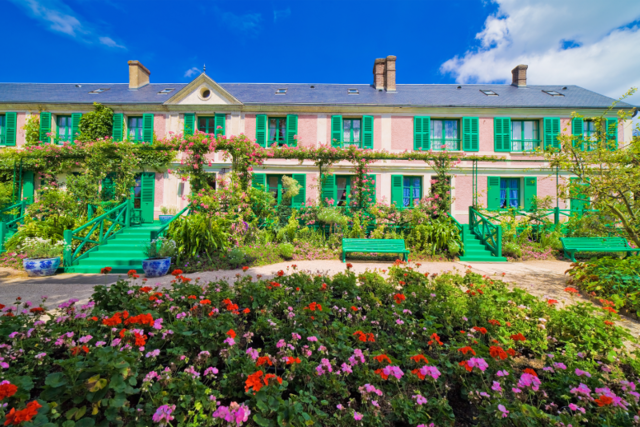 Monet se muda a Giverny