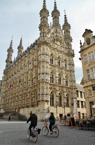 AYUNTAMIENTO DE LOVAINA