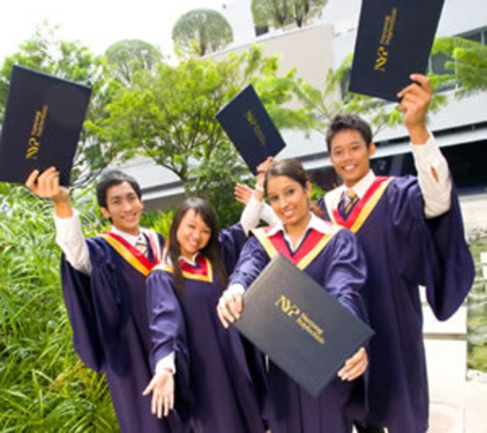 Polytechnics established.