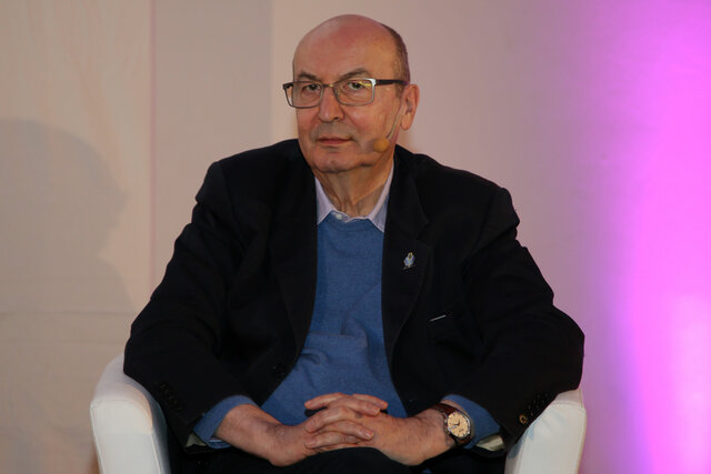 Detlev Claussen (Troisième génération)