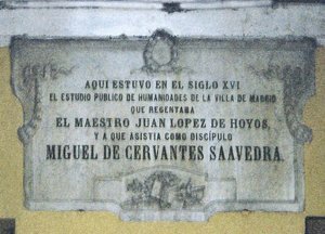 Se traslada a Madrid donde estudia en el Estudio de la Villa