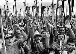 En España- Comisión para la mejora y bienestar de las clases trabajadoras