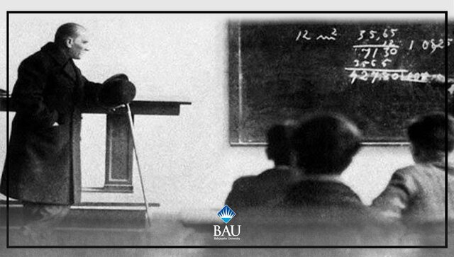 Atatürk Başöğretmen