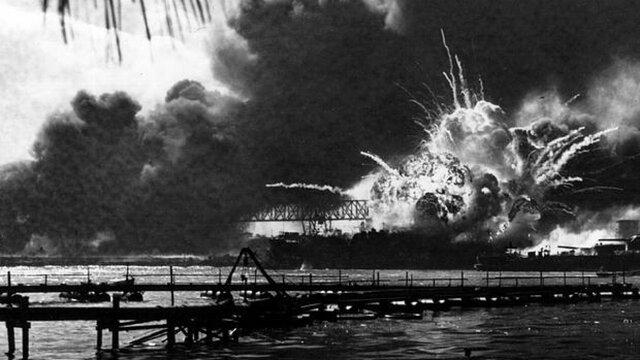 JAPÓN INVADE COLONIAS EUROPEAS EN SURESTE ASIÁTICO / ATACA POR SORPRESA EN PEARL HARBOR (EEUU)