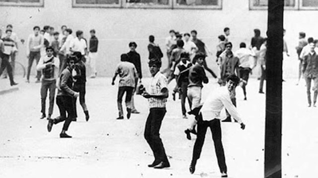 Pelea entre estudiantes