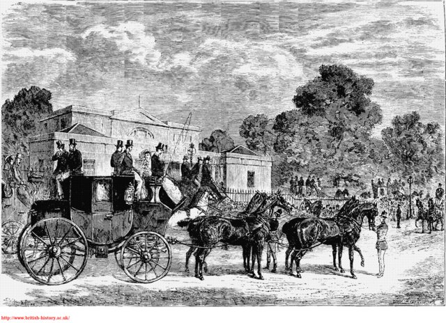 Se crea el primer servicio de correo