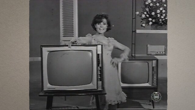 Televisión por satélite